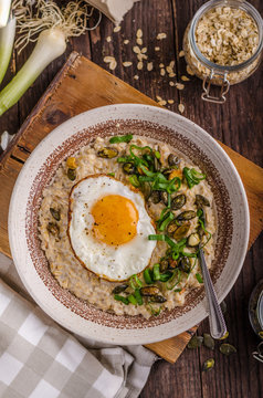 oatmeal salty with spring onion and egg