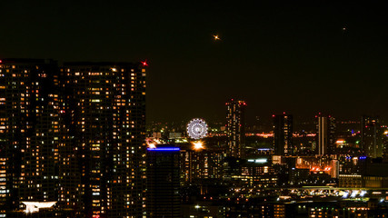 Fototapeta premium 日本、東京、夜景、絶景、トワイライト、観覧車のある風景、大都会の夜風景