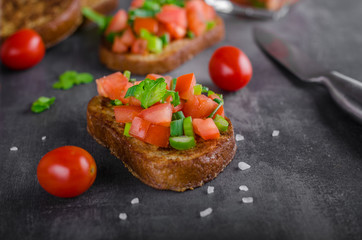 French garlic toast with vegetable salad