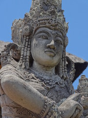 statue balinaise