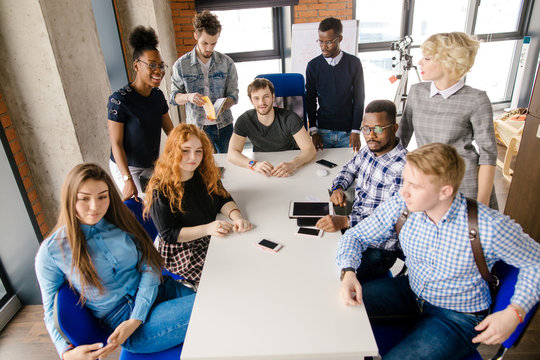 closeup shot of seminar for mixes race engineers in the loft office