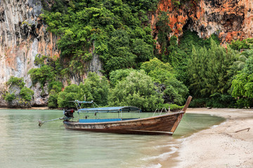 Fototapeta na wymiar Fishing boats of fishermen in southern Thailand.
