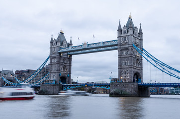 Fototapeta na wymiar Long exposure of Tower Bridge