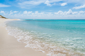 Fototapeta na wymiar Crystalline beach at Los Roques archipelago, in the Caribbean Sea, in Venezuela