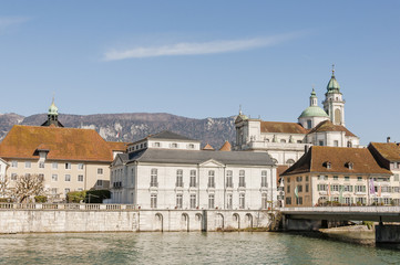 Solothurn, Stadt, Altstadt, Aare, Fluss, St. Ursen-Kathedrale, Barock, Landhausquai, Kreuzackerbrücke, Uferweg, Altstadthäuser, Frühling, Schweiz