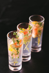 Gin bitter lemon with thyme and grapefruit.