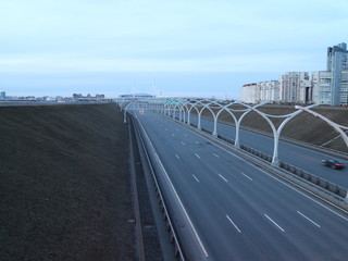 Fototapeta na wymiar city motorway in the evening