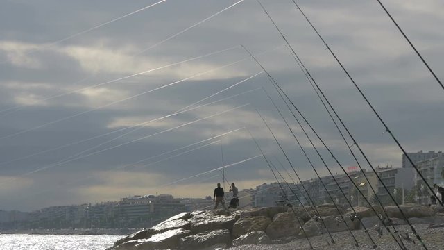Fshing on a rocky beach
