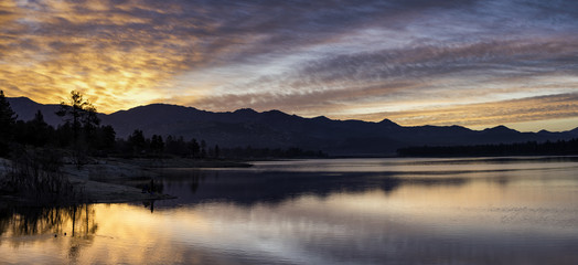LAKE HEMET SUNRISE FISHING
