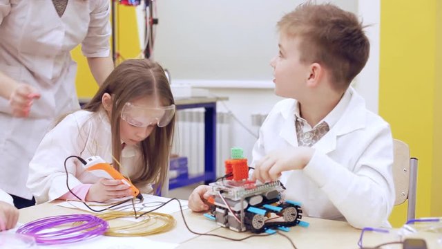 3D printing pen and modern children's education