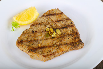 Grilled tuna steak