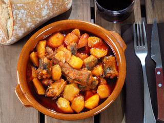 All i Pebre de Anguila – European Eel with garlic and paprika

Traditional Valencian dish, stew with european eel, potatoes, garlic, and paprika.