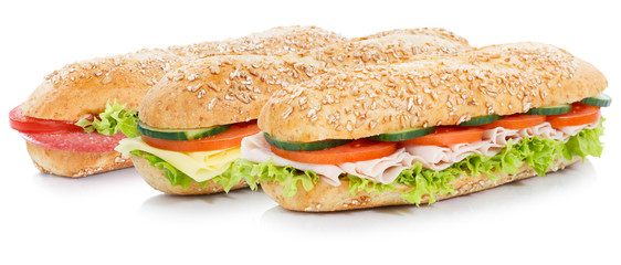 Brötchen belegt mit Schinken Salami und Käse Sandwich Vollkorn Baguettes freigestellt Freisteller