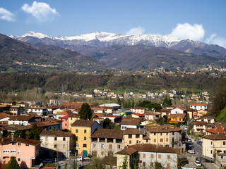 Fototapeta premium Garfagnana view. Above Gallicano, Lucca in Tuscany. Italy.