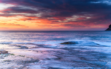 Obraz premium Sunrise Seascape with Clouds