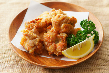 鶏のからあげ