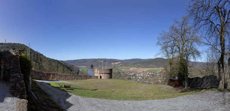  river main with village of Freuden and Collenberg