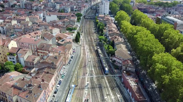 Train on the rails. Train sur les rails