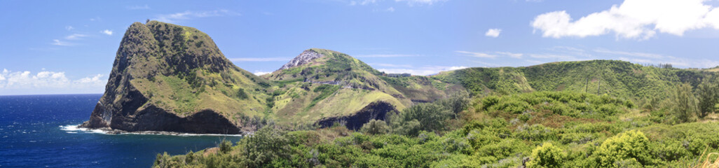 Fototapeta na wymiar Kahakuloa Head, Maui Hawaii, panoramic with cilffs and lush tropical foliage