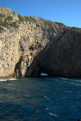 Pasadizo entre rocas, Costa Brava