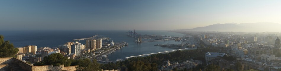Obraz premium Panorama Malaga Spanien Hafen