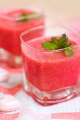 Berry refreshing smoothies
