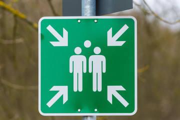 Sammelstelle, Treffpunkt bei Gebäuderäumung im Falle von Brand oder Gefahr