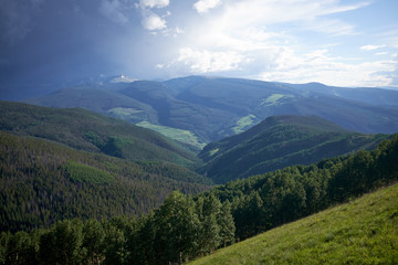 Fototapeta na wymiar Vail valley and mountain in Colorado