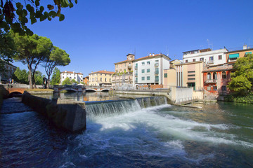 Treviso, Fiume Sile e Palazzi, Veneto, Italia