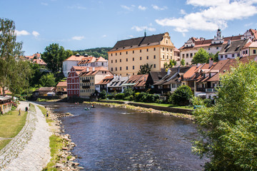 Fototapeta premium An ancient city on the shore of a clean river.
