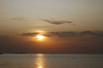 Fototapeta na wymiar Sonnenuntergang am Meer