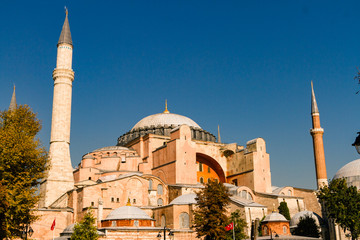 Fototapeta na wymiar Cathédrale Sainte Sophie - Mosquée Aya Sofya - Istanbul - Turquie