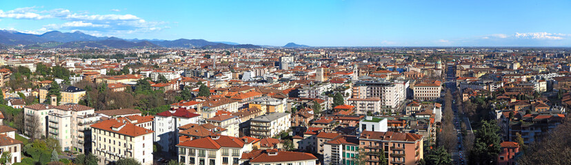 Fototapeta na wymiar Bergamo, Italy. Landscape on the new city (downtown) from the old town located on the top of the hill