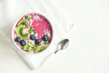 Smoothie breakfast bowl