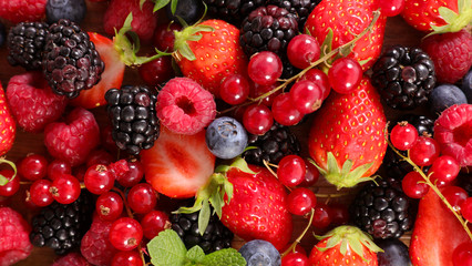 Obraz na płótnie Canvas assortment of berries