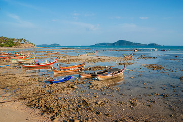 Fototapeta na wymiar national fishing boats on the shore of the Indian Ocean phuket thailand