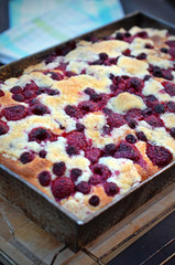 Cake with raspberries