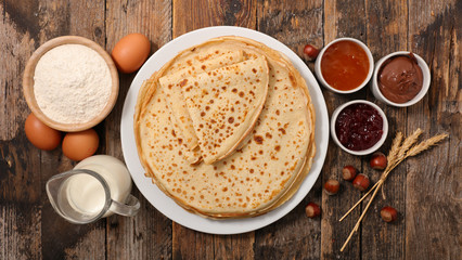 crepe with jam and chocolate