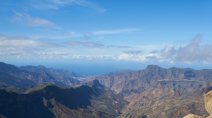 Fototapeta na wymiar Blick vom Roque Nublo nach Teneriffa