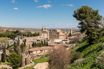 Fototapeta na wymiar View of the rooftops of Toledo from one of its tourist lookouts