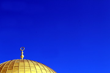 Fototapeta na wymiar Dome of the Rock on Temple Mount in Old Jerusalem