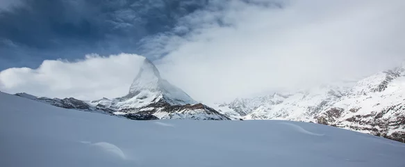 Crédence de cuisine en verre imprimé Cervin Amazing winter panorama of Matterhorn , Switzerland