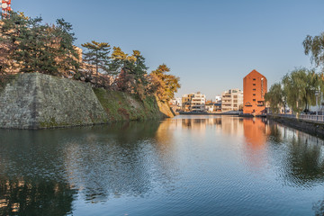 Fototapeta na wymiar 秋の福井城跡の風景