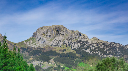 Fototapeta na wymiar Typical panorama of the Basque mountains