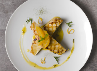 Spinach sponge cake for gourmet decoration