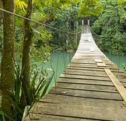 Fototapeta na wymiar Bridge In Rio Blanco National Park Belize