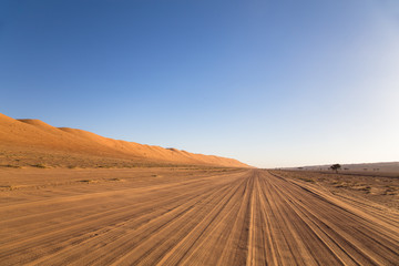 Fototapeta na wymiar Oman desert road