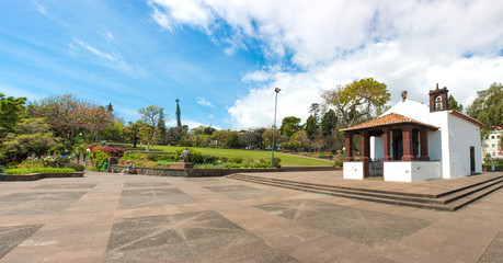 Obraz premium Capela de Santa Catarina Parque de Santa Catarina (Santa Catarina Park) Funchal harbour Skyline Madeira island Portugal