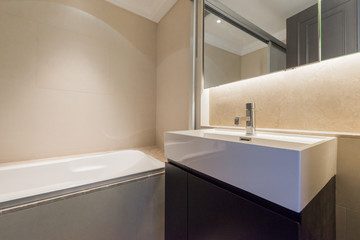 Fototapeta na wymiar Beautiful bathroom interior in Luxury apartment