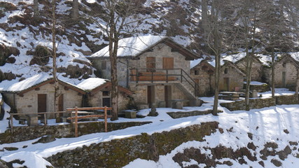 Panorama di montagna in inverno